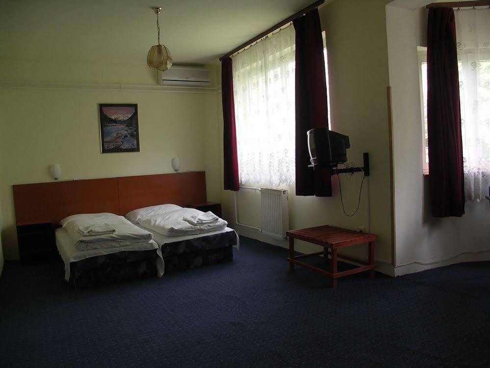 Carmen Pension Budapeşte Dış mekan fotoğraf